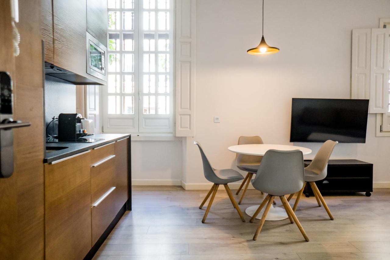 Casa Palacio La Casa Blanca Suites Seville Ngoại thất bức ảnh