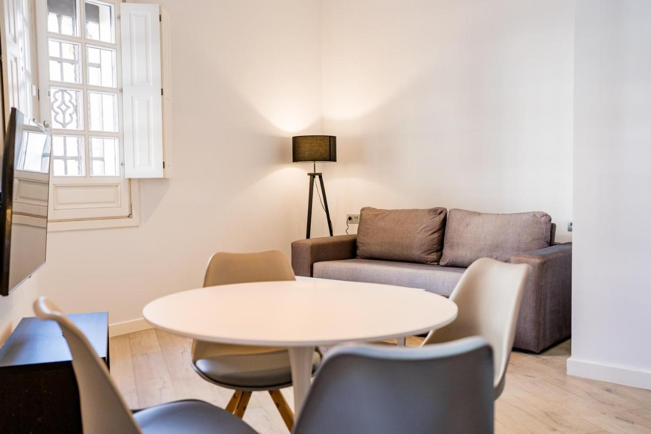 Casa Palacio La Casa Blanca Suites Seville Ngoại thất bức ảnh