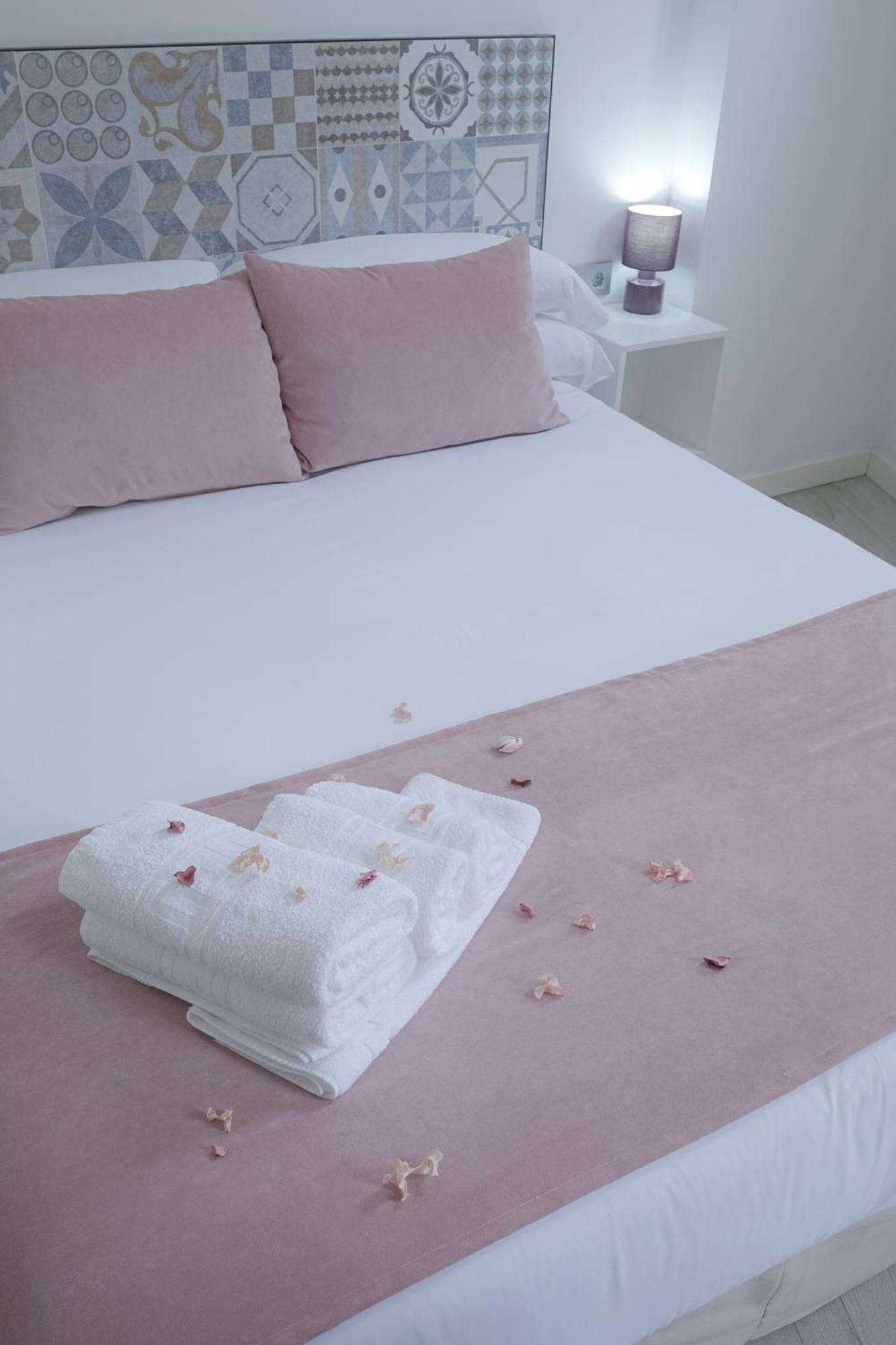 Casa Palacio La Casa Blanca Suites Seville Ngoại thất bức ảnh